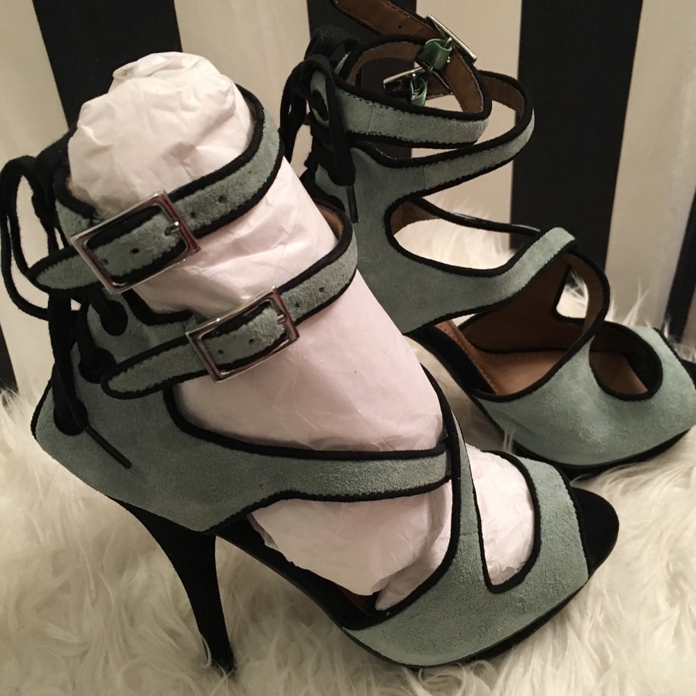 Colin Stuart 7.5 Mint green high heel